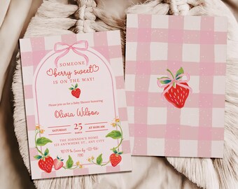 Beere süße Babypartyeinladung Vorlage Mädchen Gingham Babyparty einladen bearbeitbare rosa Schleife Baby Sprinkle Erdbeere Kokette Thema einladen