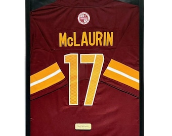 Maillot Washington Commanders Terry McLaurin encadré, chemise Terry McLaurin encadrée, maillot Washington Commanders 61 x 69 cm