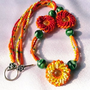 Beaded Firey Flower Necklace image 2