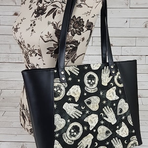 Spooky Halloween Tote Bag