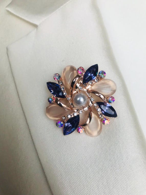 Pearl Flower Brooch: Purple & Gold Elegant Jacket Pin - Etsy  display picture 1