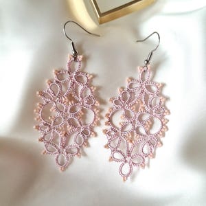 Romantische Spitze Ohrringe: Rosa Perlen Statement Schmuck, Thread Ohrringe,