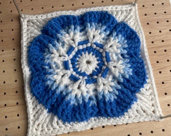 Crochet Granny Square Pattern | Ice Flower | Beginner Friendly (PDF Pattern)