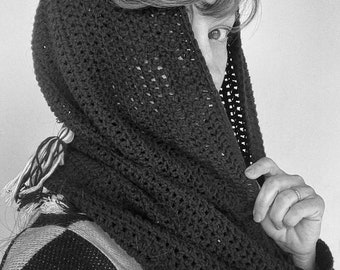 WEDNESDAY ADDAMS inspired Crocheted Snood - Photo PDF Pattern