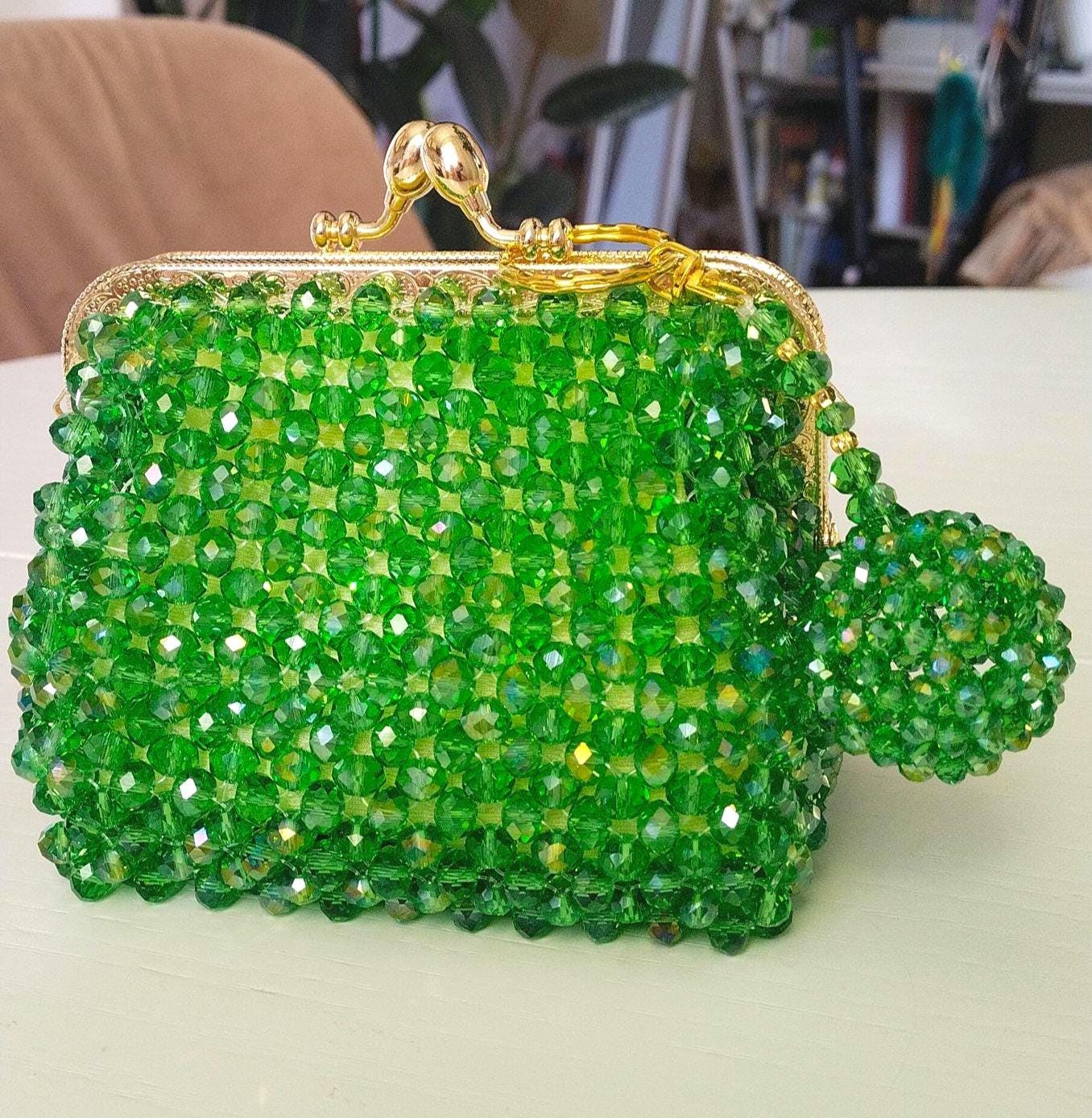 ガラスビーズで作られた手作りの財布（小さなハンドバッグ） - Etsy 日本