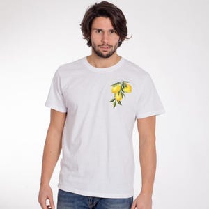Lemon T-Shirt, Mediterranean Summer, Summer Shirt, Lightweight Shirt, Men&#39;s Shirt, Gift for Summer Lovers, Unisex Shirt