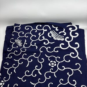Vintage japansk indigotextil / Katazome-tyg / Karakusa-mönster 152 cm 28341