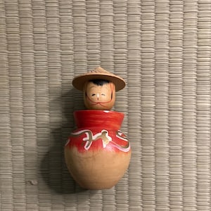 Vintage Japanese Small Figure Kokeshi Doll Souvenir Japan 422-4