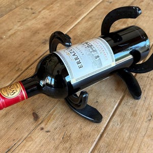 Horseshoe Wine Rack – Handmade horse shoe Metal wine Holder | Country Western Home Bar Decor/ Rustic Wine holder