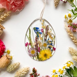 Meadow Easter Egg Decoration, Easter Eggs Decor ,Spring Wall Hang floral, Pressed flower Decor, Easter Basket Decor, Floral Eggs Ornaments