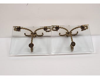 Estante de pared de cristal biselado con metal dorado retorcido estilo Hollywood Regency de 7 pulgadas para interiores.