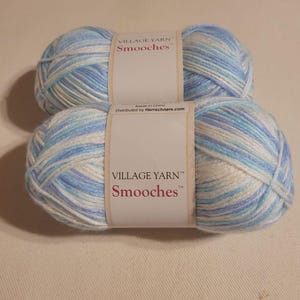 Village Yarn Smooches Lote 2 Azul Multi Acrílico/Nailon 196 Yardas 1.75 oz Nro. 3