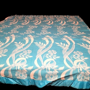 Blanket Twin Blue Wool Blend Reversible Vintage Blue Satin Trim White/Blue 82&#39;&#39;