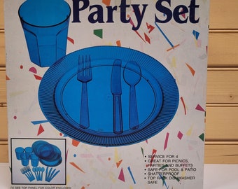 Party Set 1986 Service 4 Yellow Plastic Picnic Sealed 21612 Plates Tumblers