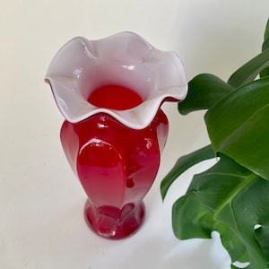 Vintage 9.5&quot; Ruby Red Fluted Art Glass Vase