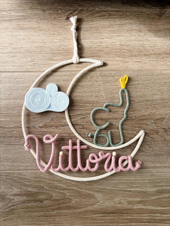 Fiocco nascita personalizzato in tricotin LUNA - Decorazione cameretta neonato - colore nome ed elefante personalizzato