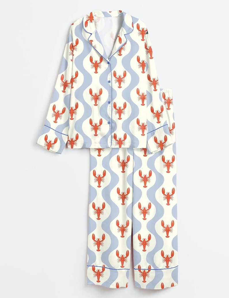 Women’s Whimsical Lobster Nautical Coastal Beach Marine Print Long Sleeve Satin Pajama Set, Fun Summer Coastal Sleepwear bild 3