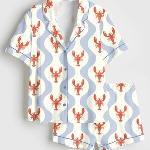 Women’s Whimsical Lobster Nautical Coastal Beach Marine Print Long Sleeve Satin Pajama Set, Fun Summer Coastal Sleepwear bild 6