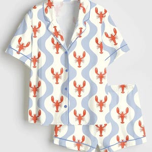 Women’s Whimsical Lobster Nautical Coastal Beach Marine Print Long Sleeve Satin Pajama Set, Fun Summer Coastal Sleepwear bild 4