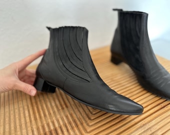 Botines vintage Voltan de piel italiana, punta puntiaguda, negros, de diseñador, hechos en Italia, para mujer, talla UE 38, EE. UU. 7,5, Reino Unido 5, minimalistas, años 90.
