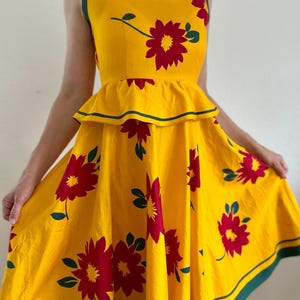 Vestido vintage de verão pequeno, anos 80, vestido floral amarelo, roupa de verão feminina, vestido retrô de jardim, vestido de algodão, pequeno, cottagecore, vestido de verão dos anos 80