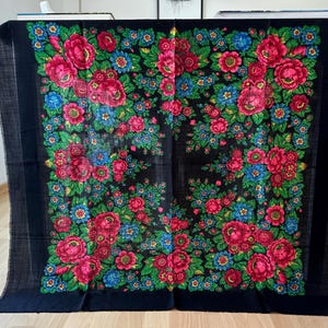 Vintage Russische wollen sjaal Pavlovo Posad bloemensjaal 100% wollen sjaal zwarte hoofddoek zwarte folk vierkante wrap Boho cadeau zwarte bloemensjaal