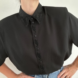 Vintage Black Blouse Short Sleeve with Lace Collar Size Small Shoulder Pads Retro Black Blouse Woman 80s Vintage Black Summer Shirt Small