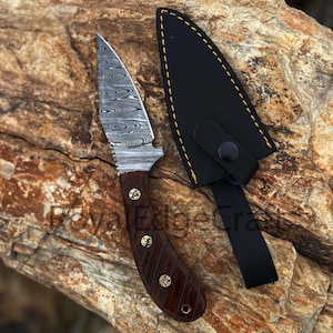 Handmade Damascus Steel Skinning Knife with Leather Sheath