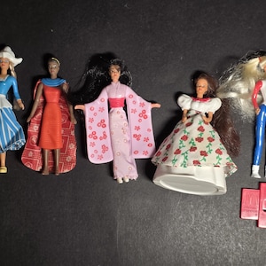 1996 &#39;Barbie Dolls of the World&#39; McDonald&#39;s Toys, Full Set