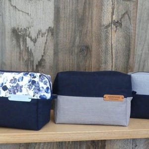 Zipped linen bag, toiletry bag, makeup bag, travel bag, handmade in France