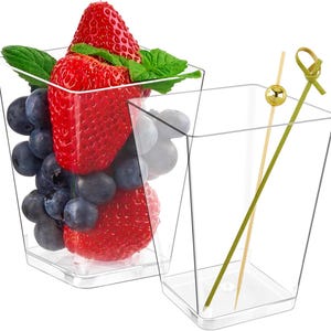50 Sets 5oz Plastic Charcuterie Cups With Sticks - Disposable Clear Appetizer Fruit Salad Cups for Party (50 Cups + 100 Cocktail Picks)