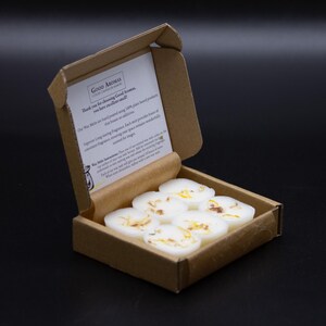 Lemongrass, Ginger & Patchouli Signature Wax Melt | Strong Scented Vegan Wax Melts | Hand Made Durham | Gift Box | 60 Hours of Fragrance |