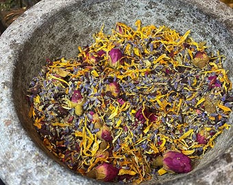 Attract Love Herbal Blend, All-Natural Homemade Herbal Blend, Pagan, Witchcraft, Incense