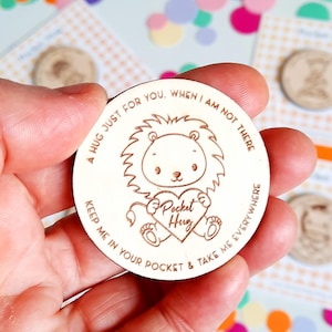 Wooden Pocket Hug Token: Animal Keepsake for Child Anxiety Relief