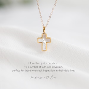 Gold Kreuz Halskette, Perlmutt Anhänger, religiöses Geschenk für Frauen, Taufe oder Konfirmation Schmuck, Perlmutt Kreuz