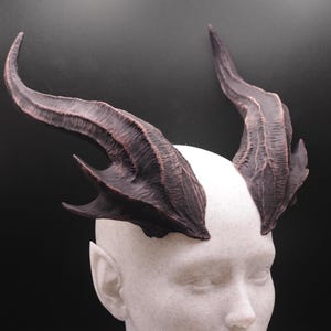 Abysal fantasy cosplay horns with comfort fit headband