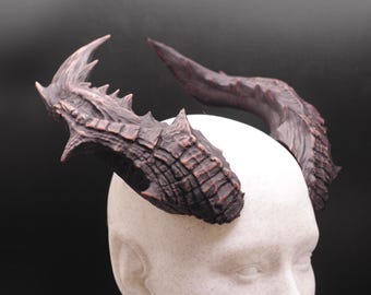 Cuernos de cosplay de fantasía de Mandibula con diadema de ajuste cómodo