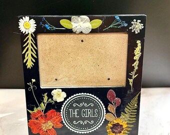 Pressed Dried Flower Picture Frame, Black Wood Frame, Sentimental Decor
