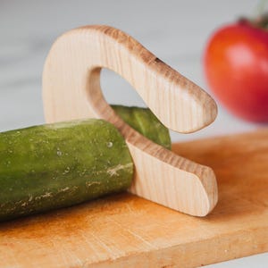 Child gift, kids knife, toddler knife, montessori knife, child safe knife, vegetable cutter kid, christmas gift, safe knife, Wooden сhopper