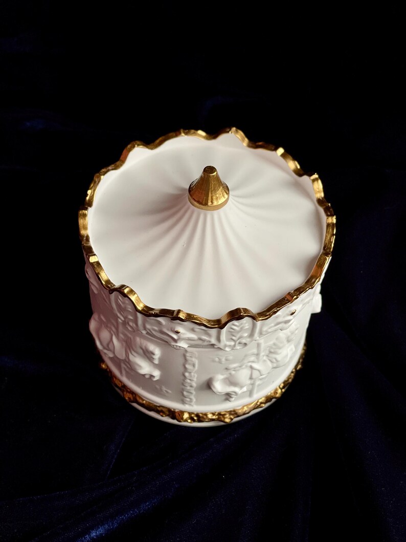 Handmade Carousel Candle – Gypsum Hand-painted Jar With Soy Wax ...