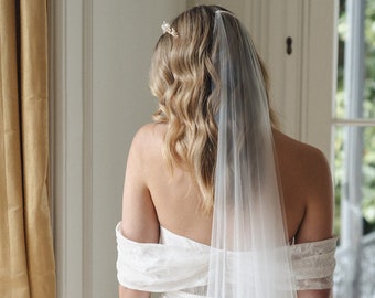 ARIANA Sheer Wedding Veil | Modern Wedding Veil, Modern Bridal Veil, Soft Wedding Veil, One Tier Veil, Minimalist Bridal Veil