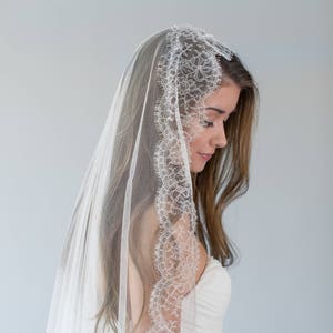 Mantilla Veil, Lace Mantilla Wedding Veil, Wedding Veil, Lace Wedding Veil, Lace Bridal Veil, Lace Mantilla Veil, Lace Bridal Veil