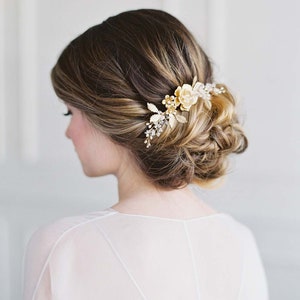 Gold Wedding Headpiece, Brass Flower Hair Piece, Botanical Bridal Headpiece, Gold Bridal Comb, Gold Bridal Headpiece DARCELL image 1