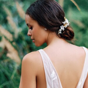 Floria Bridal hair comb, wedding hair comb, floral headpiece image 3