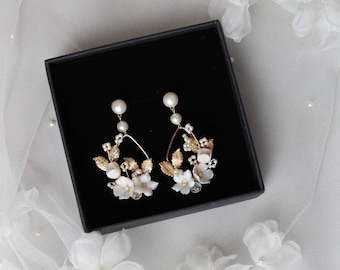 SUMMER FIELDS | Bridal Earrings, Floral wedding earrings, floral bridal earrings, statement bridal earrings