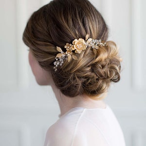 Gold Wedding Headpiece, Brass Flower Hair Piece, Botanical Bridal Headpiece, Gold Bridal Comb, Gold Bridal Headpiece DARCELL image 2