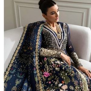 Pakistani formal dress | Pakistani branded dress | Pakistani suits | Pakistani dress