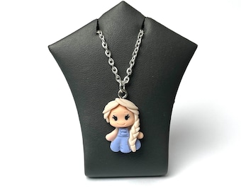 Eis Prinzessin Halskette - Harz Anhänger Charm an einer versilberten Kette & Schlüsselring