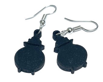 Śliczne wycinane laserowo czarne czarownice kocioł na Halloween posrebrzane hipoalergiczne wiszące kolczyki