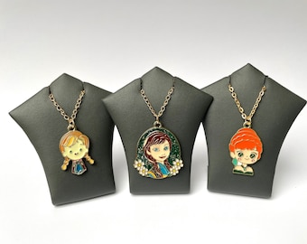 Collar Princesa de Hielo - Colgante de esmalte en cadena chapada en oro claro y llavero